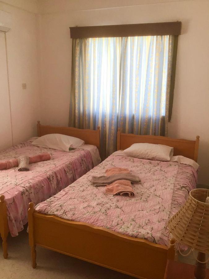 King Philips Apartman Paphos Kültér fotó