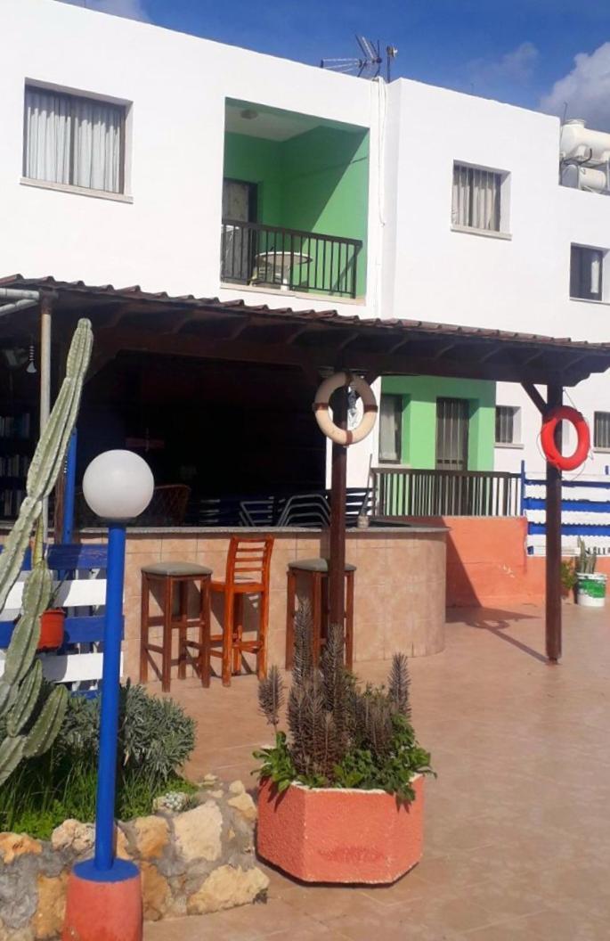 King Philips Apartman Paphos Kültér fotó