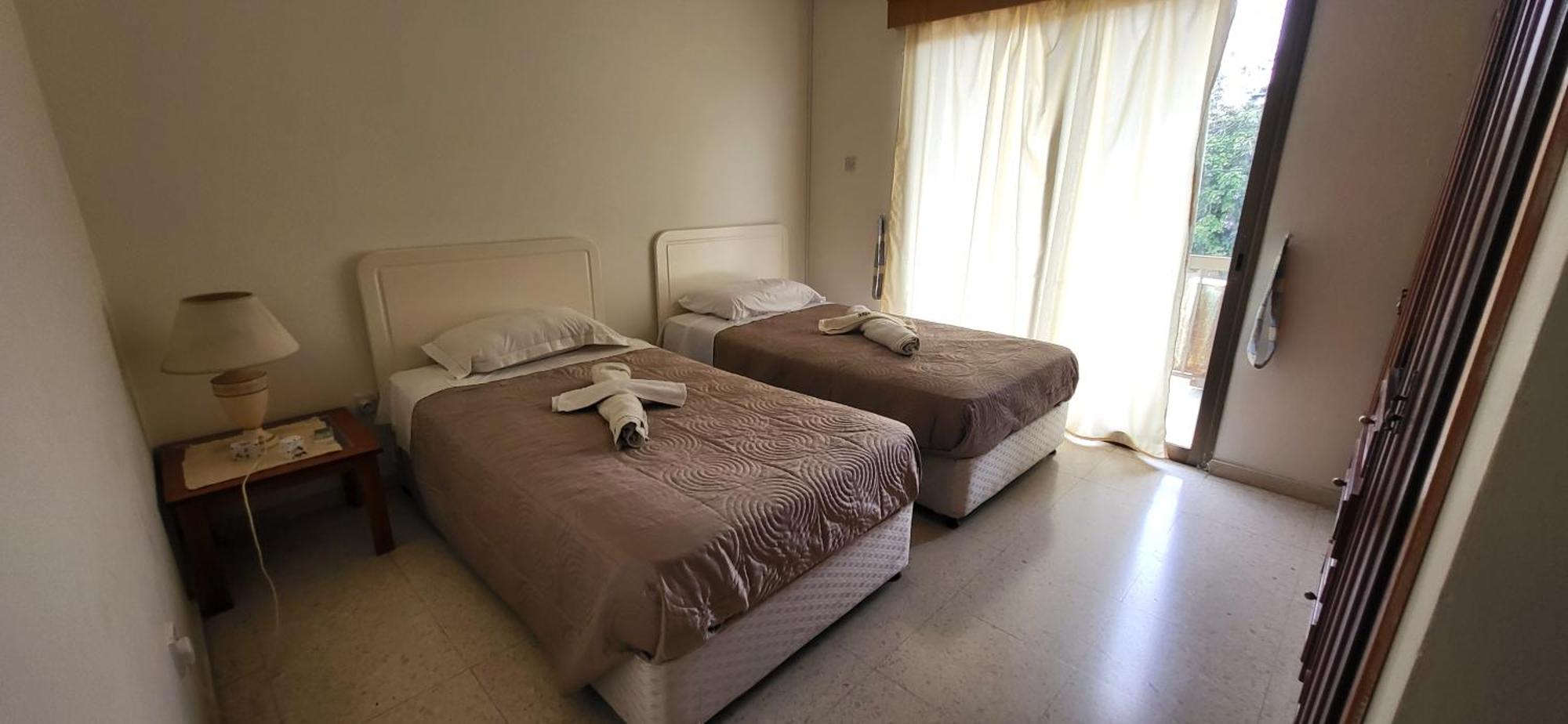 King Philips Apartman Paphos Kültér fotó